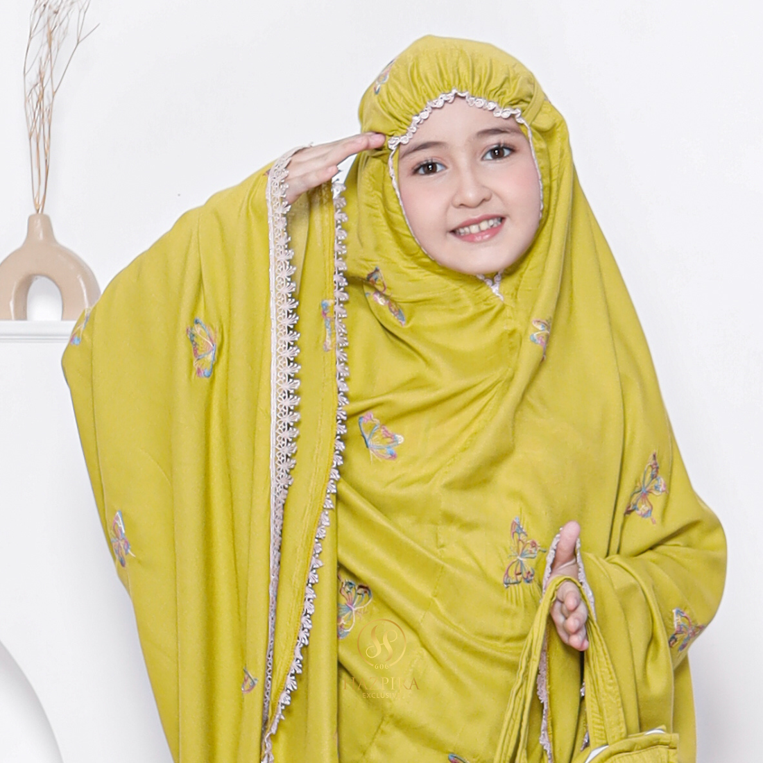 Mukena Anak Rayon Bordir Butterfly