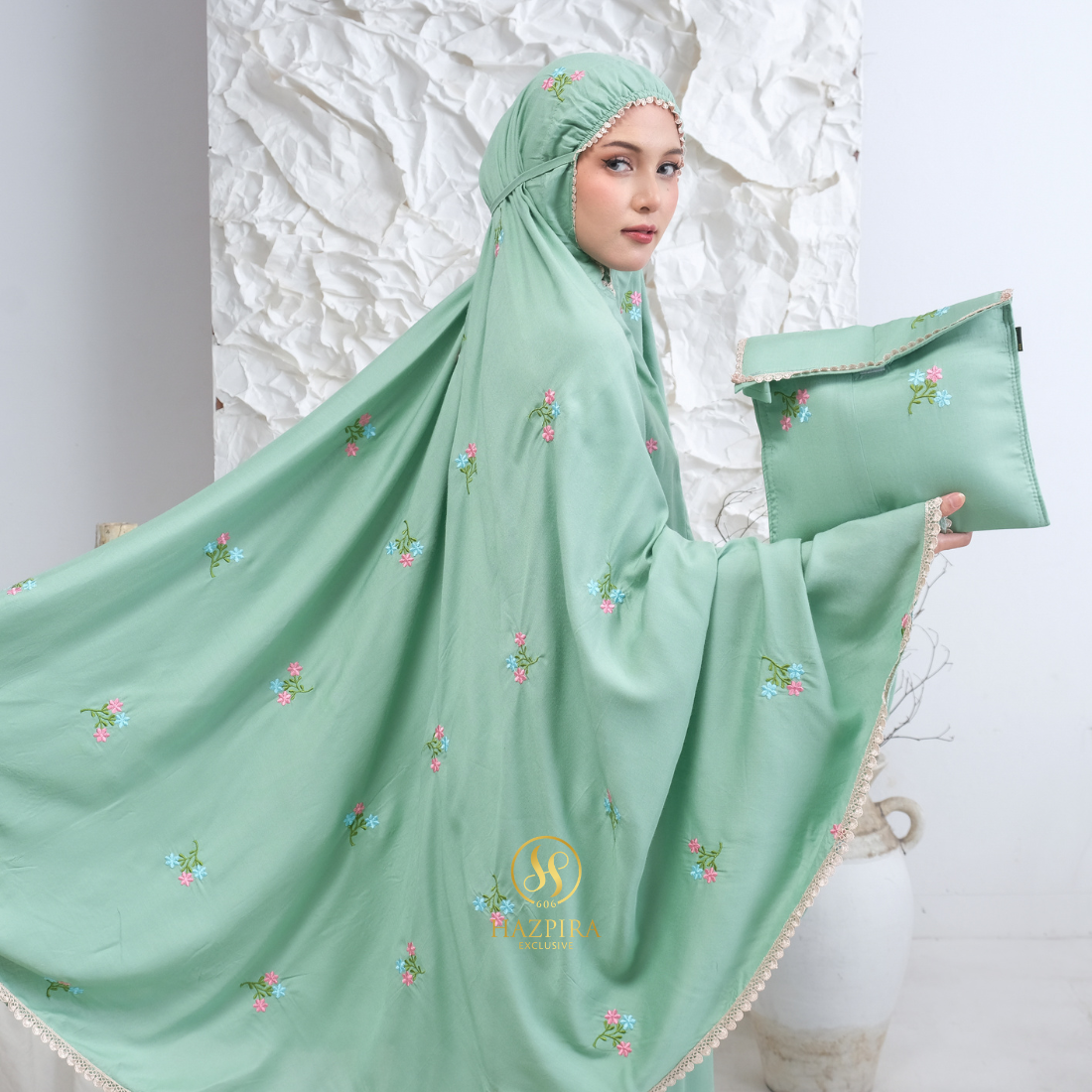 Mukena Dewasa Rayon Bordir Nadira
